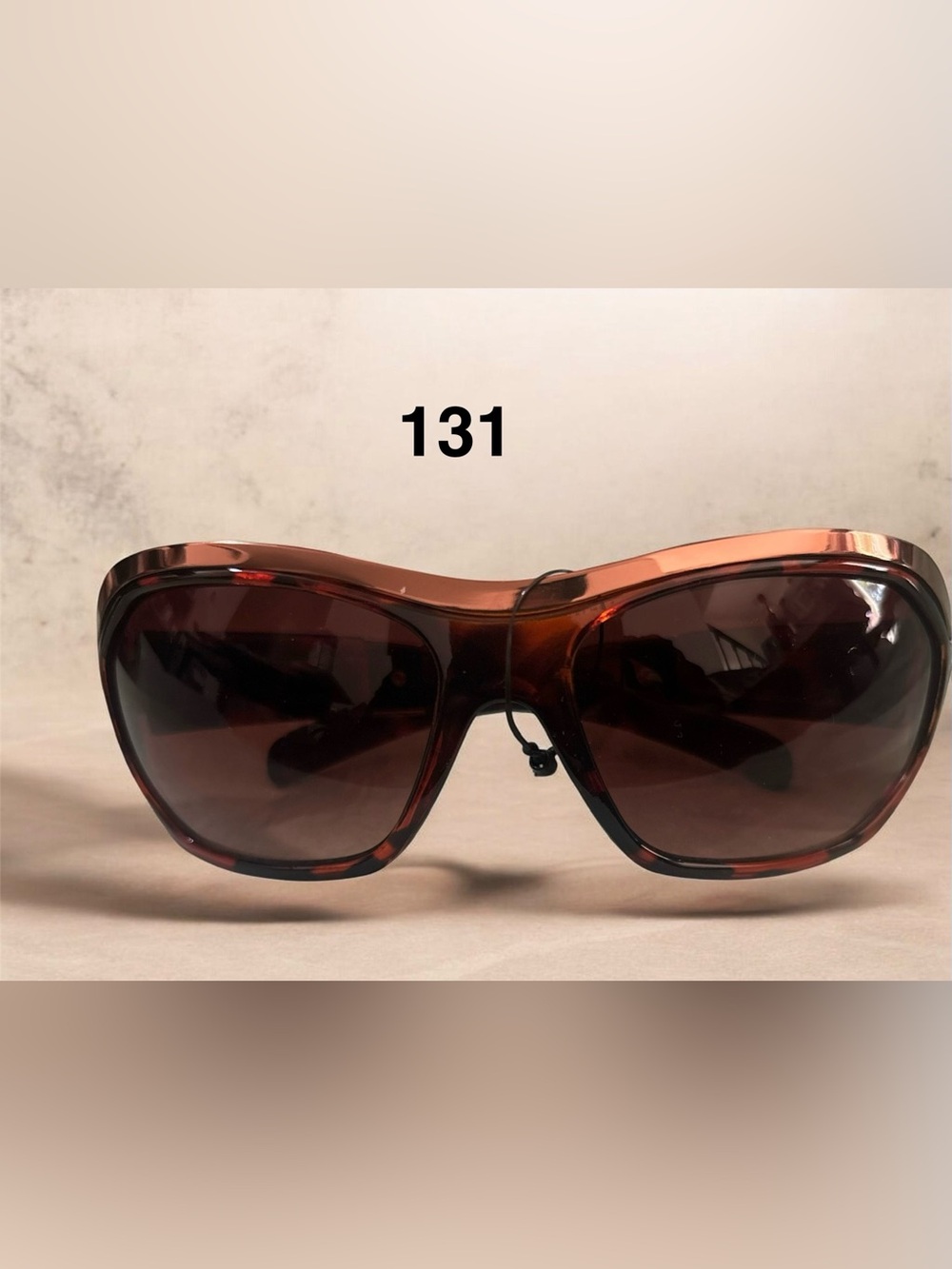 💜 BUY NOW Selling for Women of Virtue- High Fashion-styled Adult Sunglasses - Picture 5 of 16